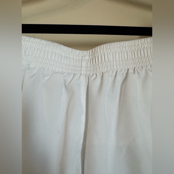 NWOT Nike dri fit white running shorts size M - Picture 4 of 10